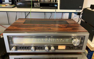 Luxman R-1033 vintage receiver rosewood fineer